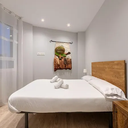 아파트 Salgeta Reformado Amplio Y Acogedor Con Wifi *