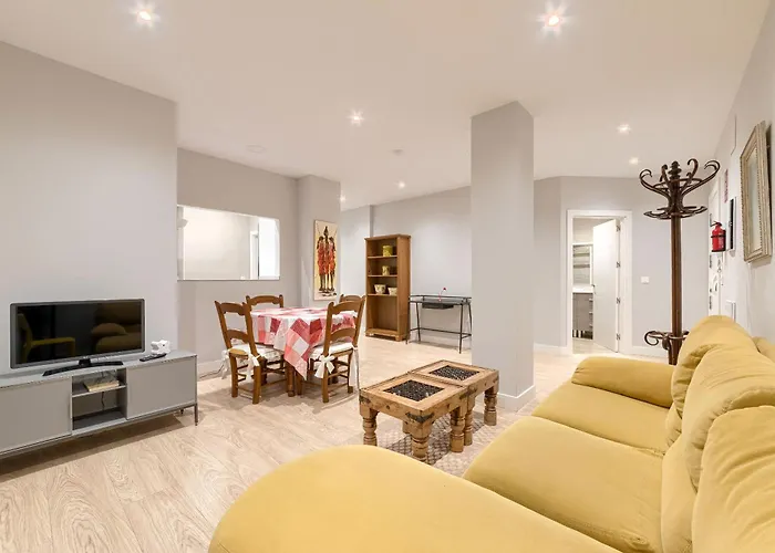 Salgeta Reformado Amplio Y Acogedor Con Wifi Apartment