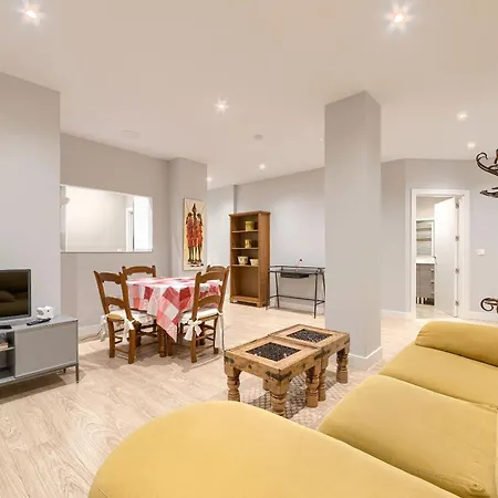 Salgeta Reformado Amplio Y Acogedor Con Wifi Lägenhet